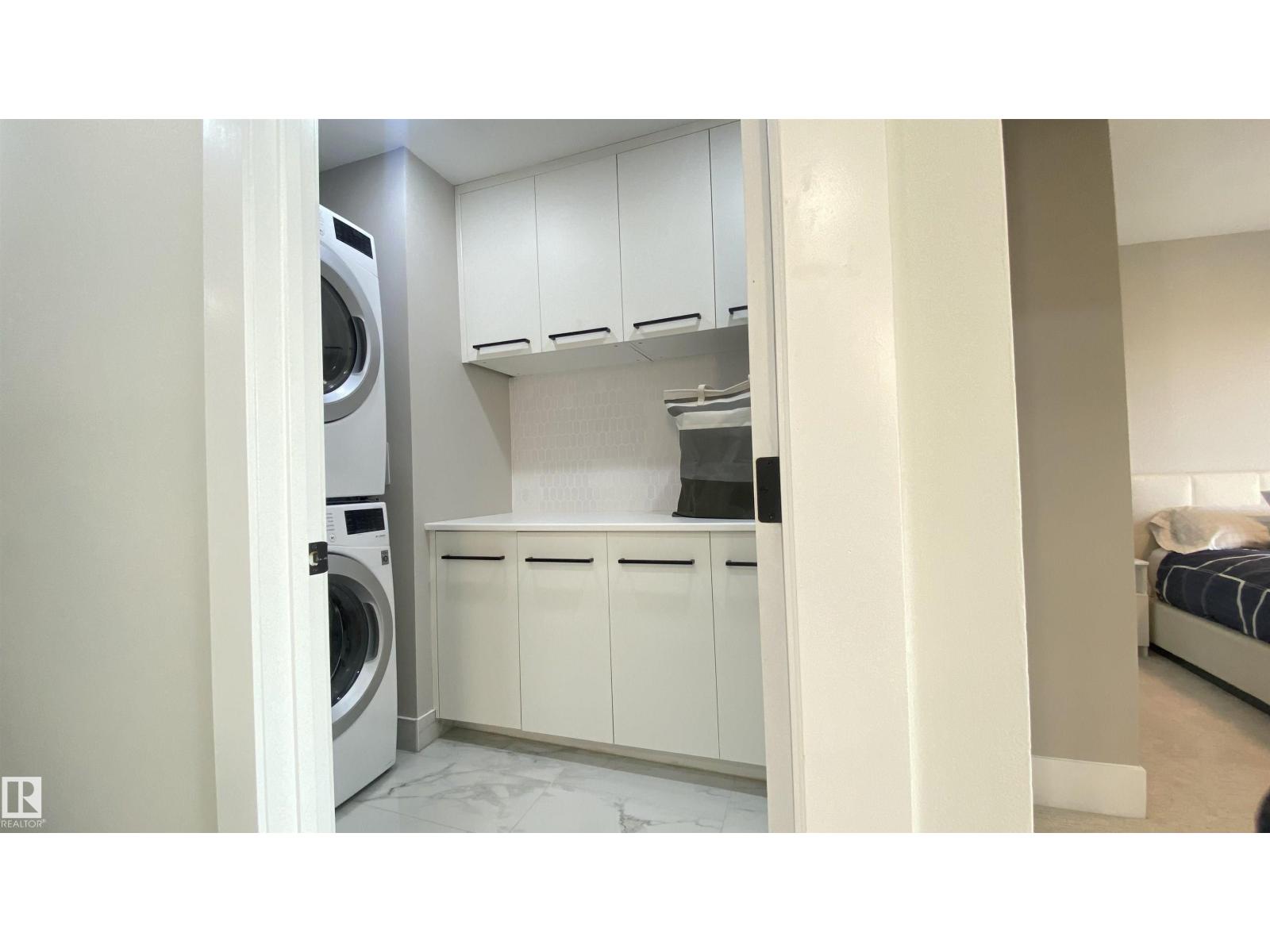 7604 181 ST NW - 31