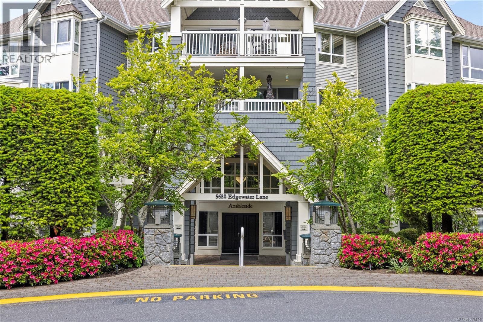 307 5650 Edgewater Lane, Nanaimo