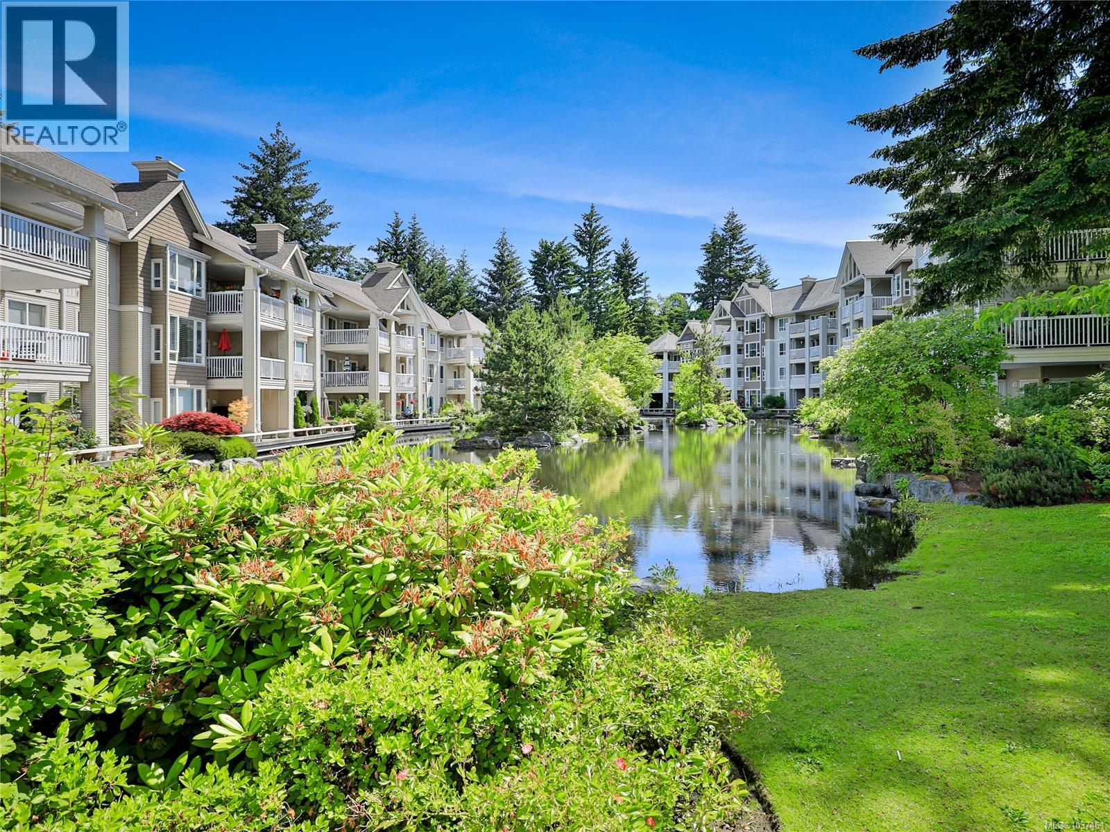307 5650 Edgewater Lane, Nanaimo