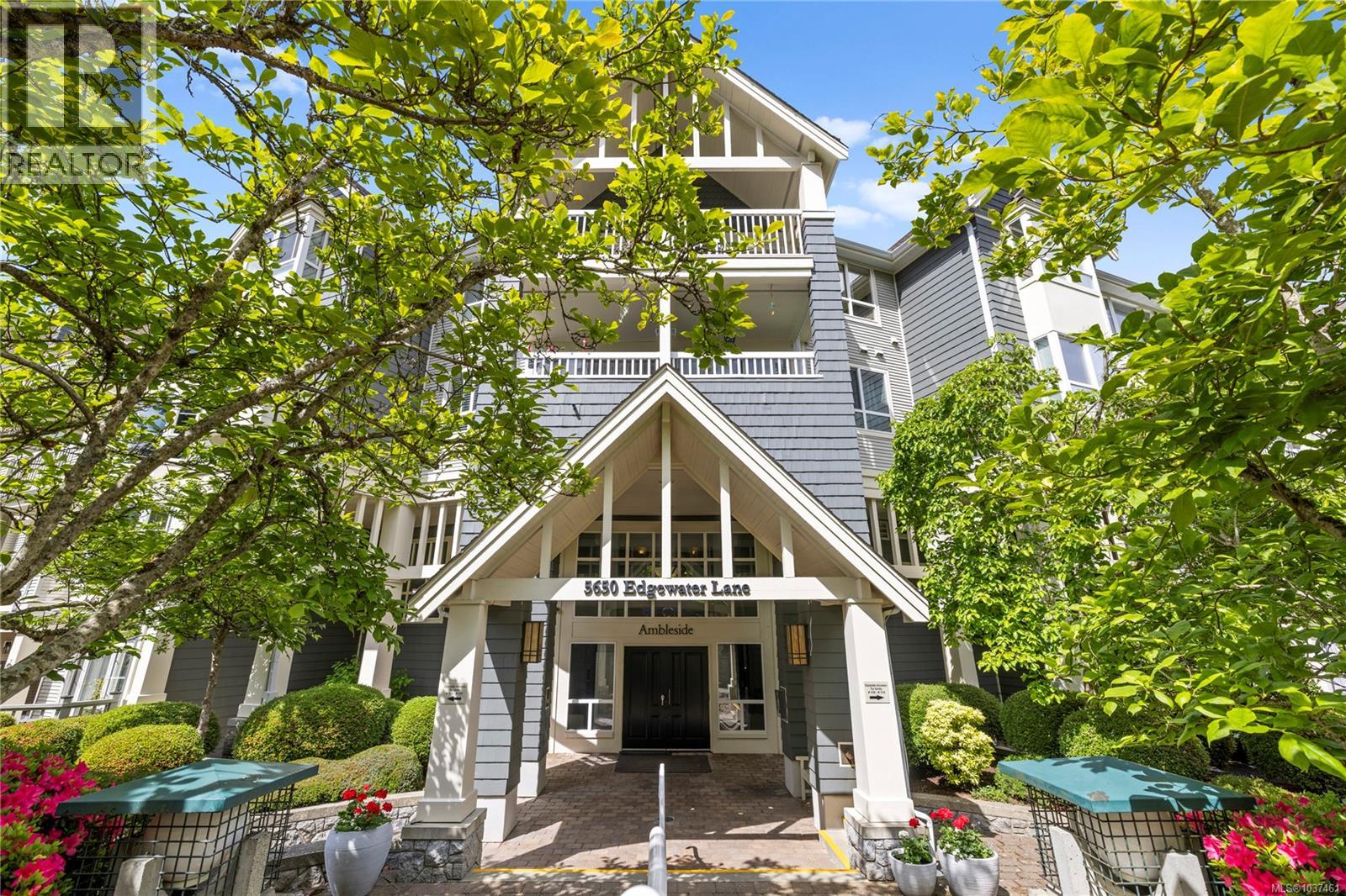 307 5650 Edgewater Lane, Nanaimo