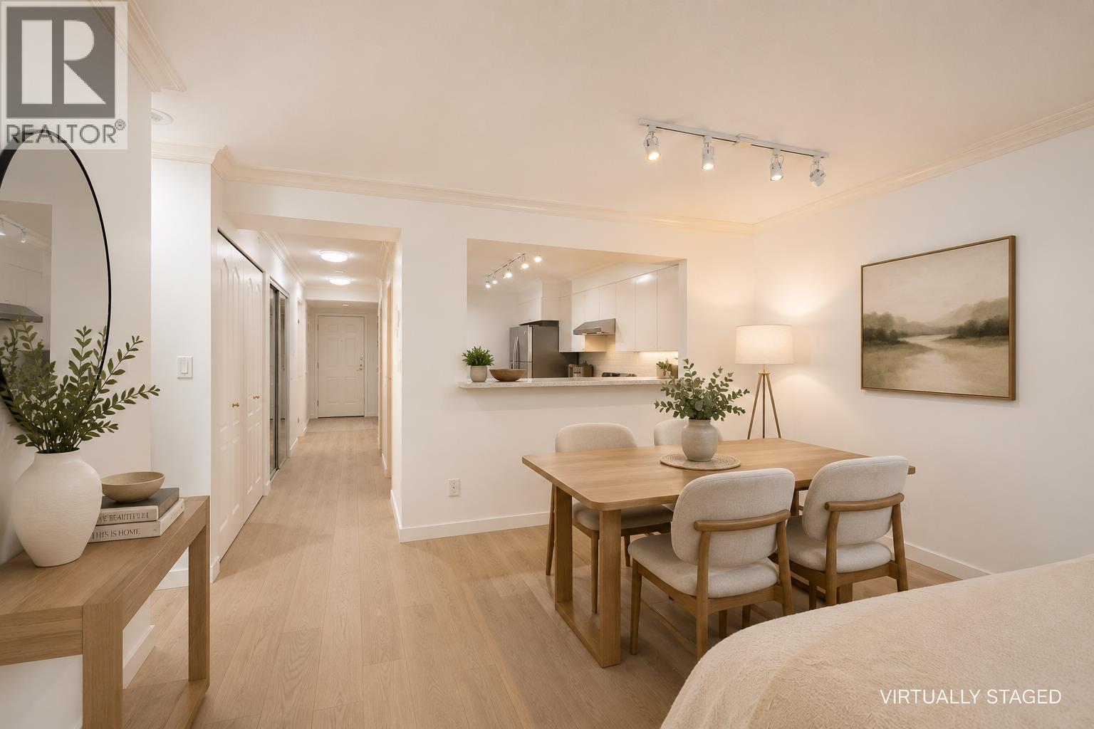 House in Vancouver - Image 2
