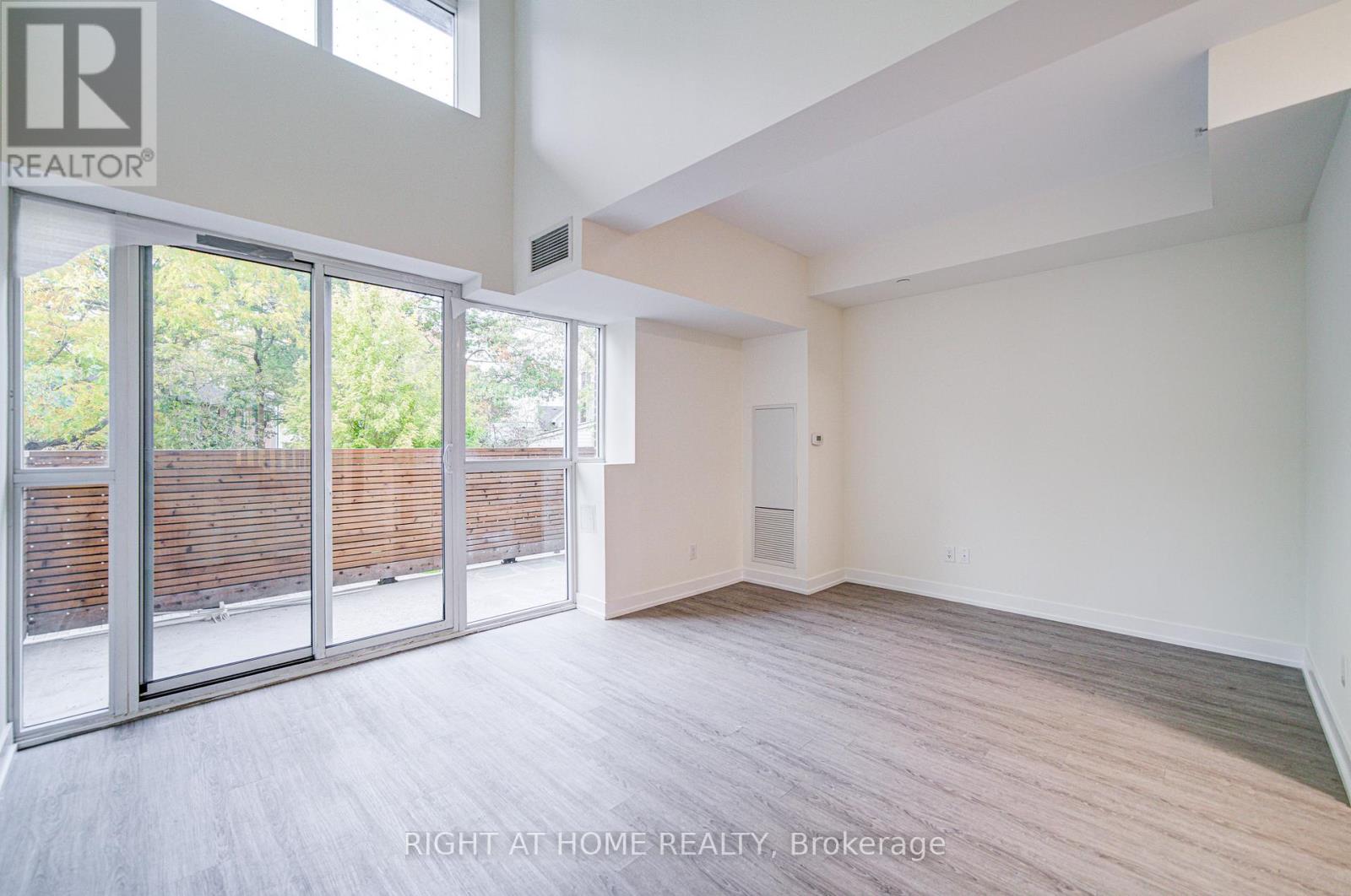 #TH03 1350 KINGSTON ROAD - 17