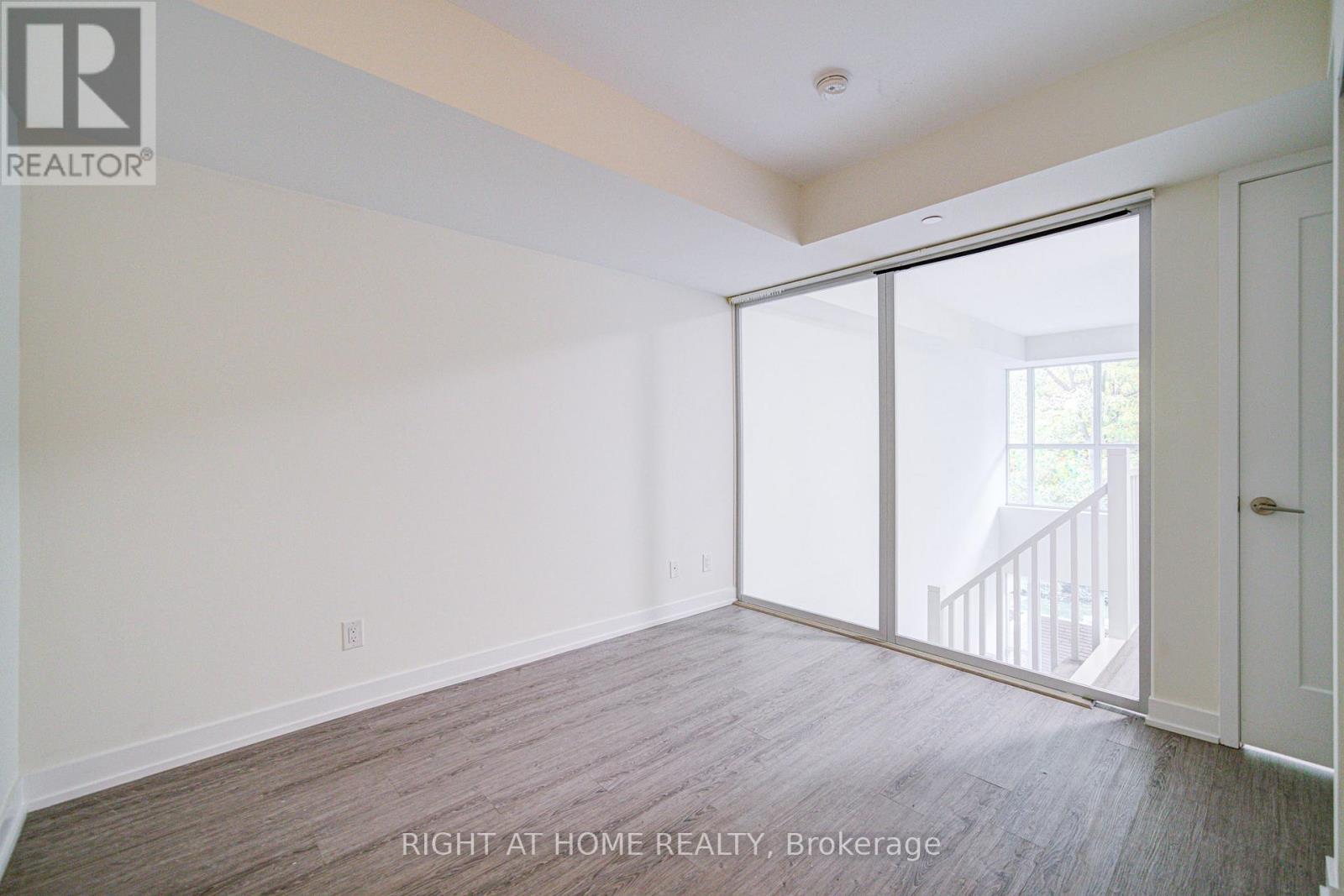 #TH03 1350 KINGSTON ROAD - 31