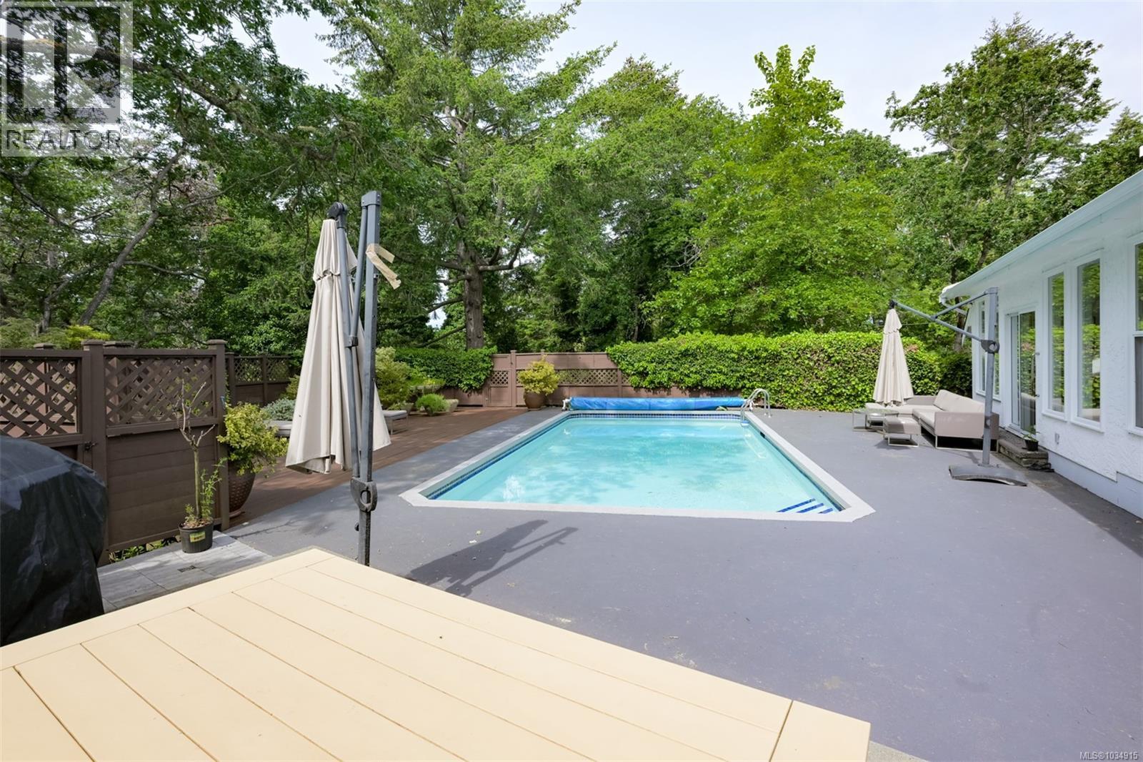 2861 Tudor Ave - 56