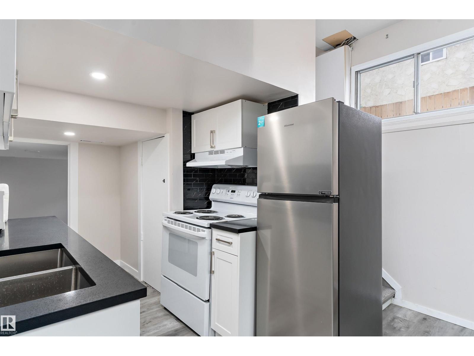 3214 71 ST NW - 27