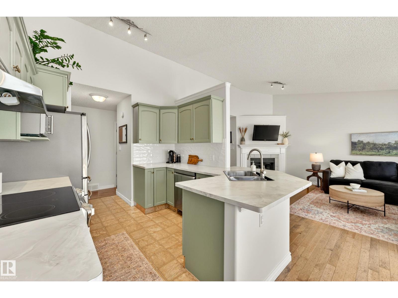 150 DEER RIDGE DR — photo 23
