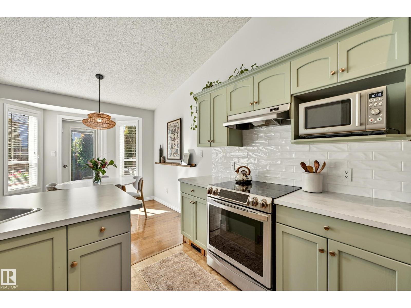 150 DEER RIDGE DR — photo 25