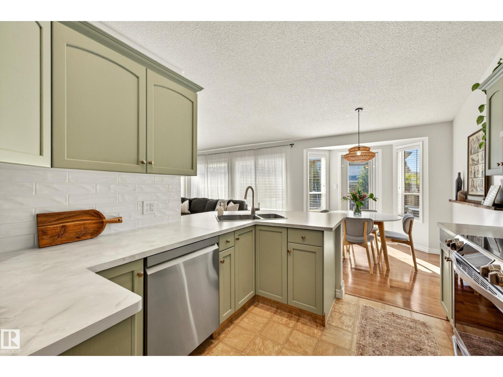 150 DEER RIDGE DR — photo 26