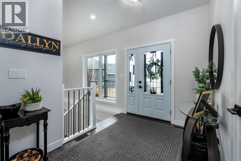 7302 37 Street Close - photo 3