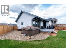 7302 37 Street Close, Lloydminster, AB T9V3P7 Photo 40