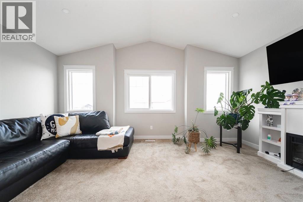 128 Dehoog Crescent, Fort McMurray