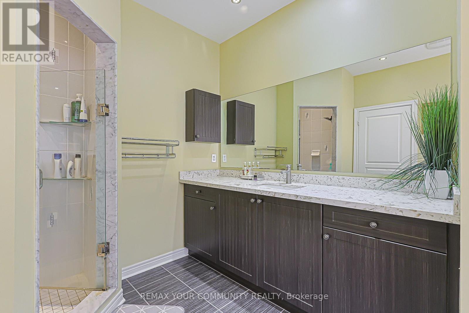 16 FOSHAN AVENUE - 16