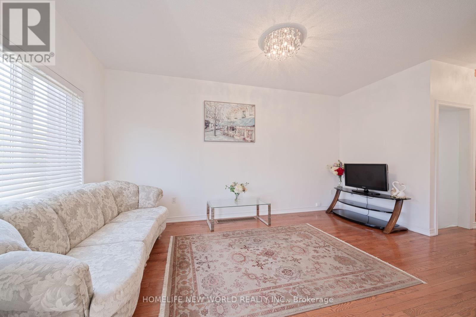 47 OZNER CRESCENT - 13