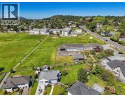 2936 Queenston St, Saanich, BC V8R4P5 Photo 22