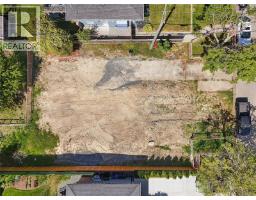 2936 Queenston St, Saanich, BC V8R4P5 Photo 9
