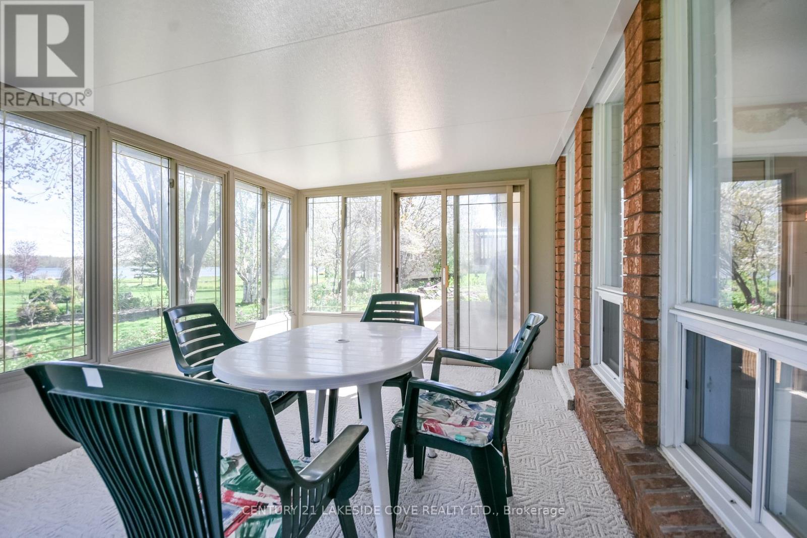 2 LANTERN COURT - 21