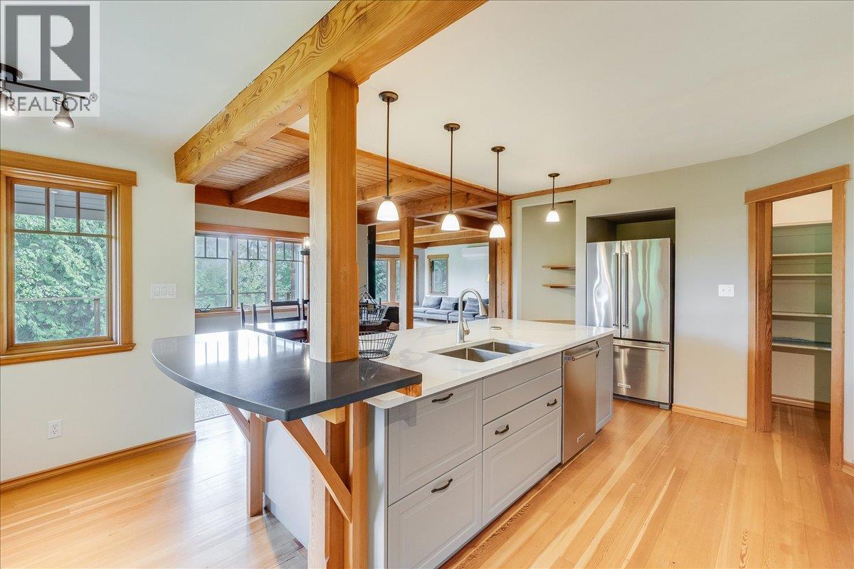 3630 MOUNTAIN VIEW Road - 11