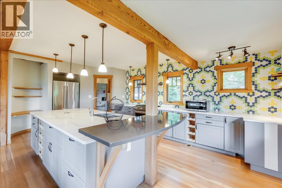 3630 MOUNTAIN VIEW Road - 12
