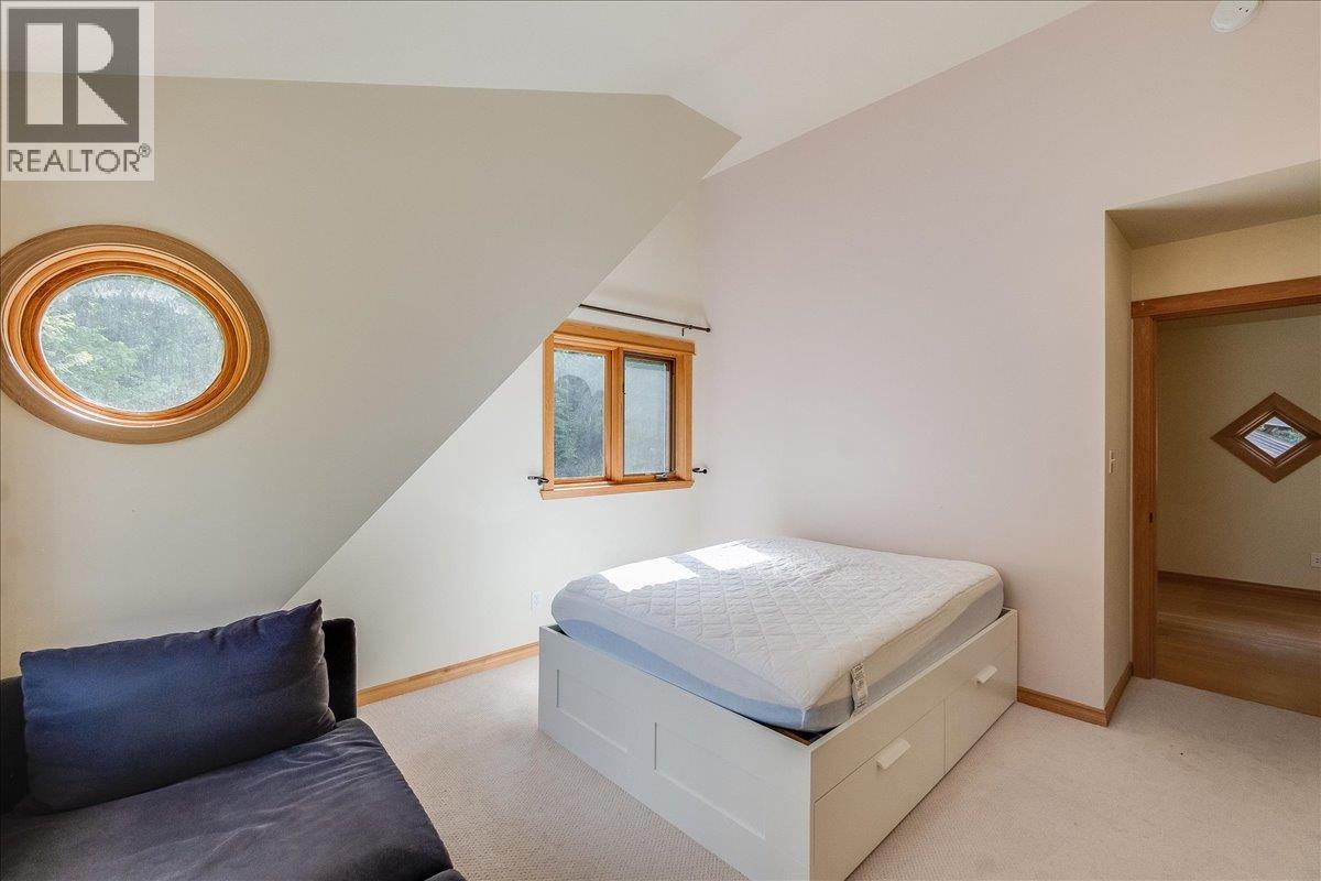 3630 MOUNTAIN VIEW Road - 24