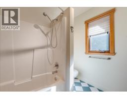 3630 Mountain View Road, Bonnington, BC V0G2G3 Photo 27