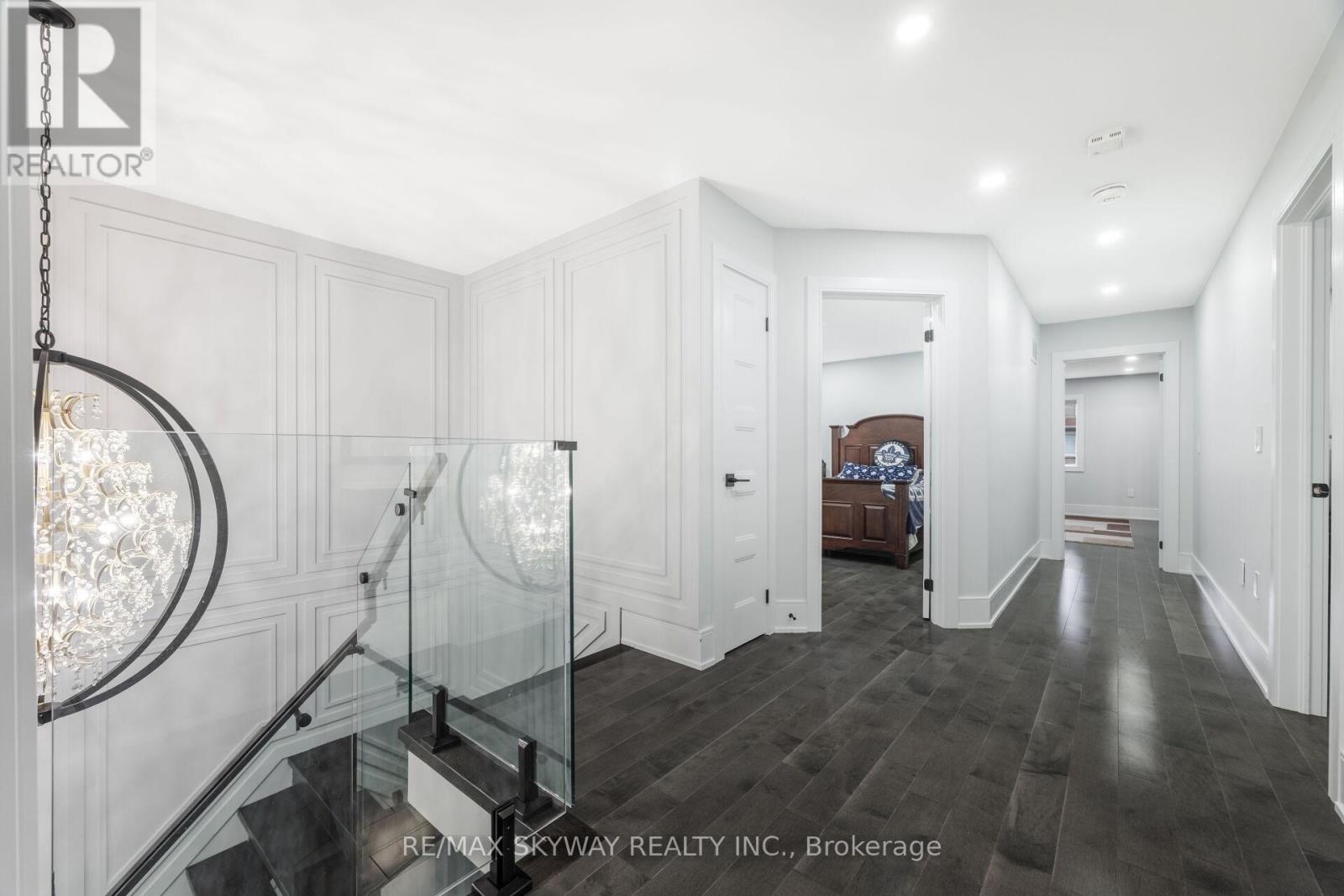 32 LADY BELLE CRESCENT - 19