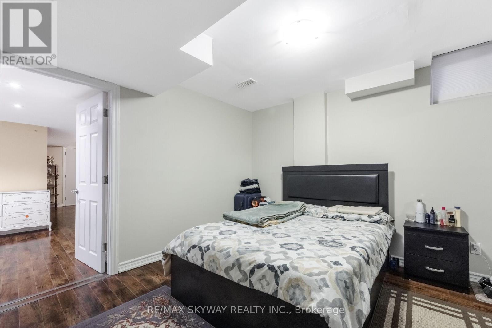 32 LADY BELLE CRESCENT - 41
