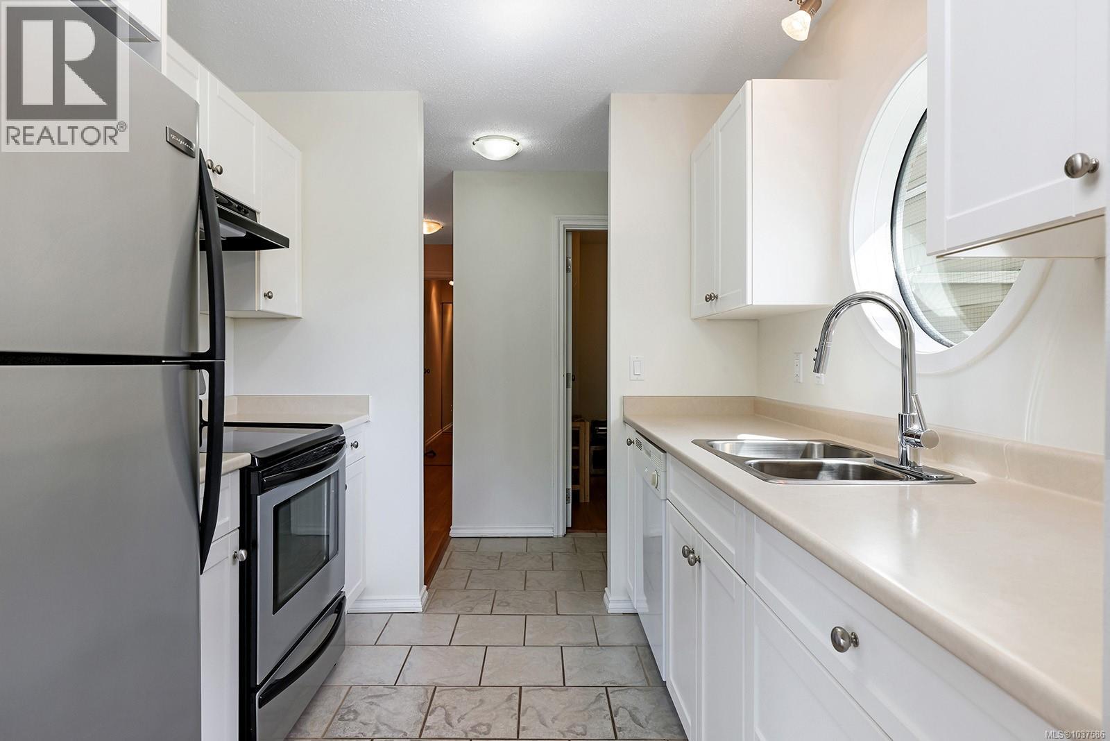 #315 205 1st St - 7