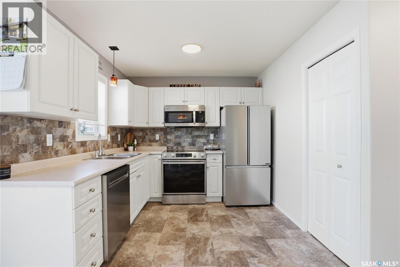 #49 203 Herold TERRACE - 11