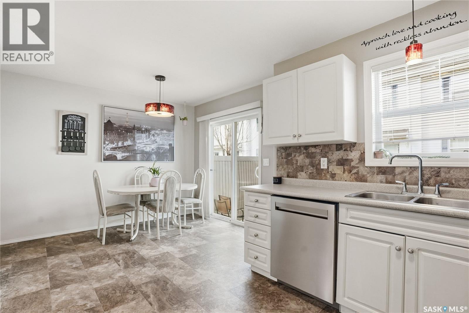 #49 203 Herold TERRACE - 14