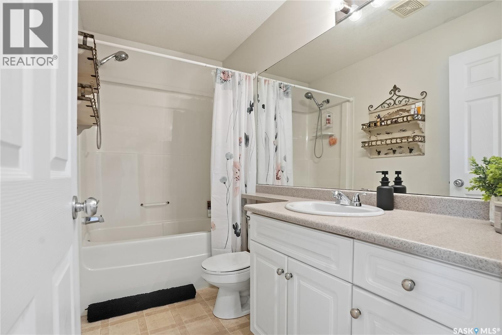 #49 203 Herold TERRACE - 22