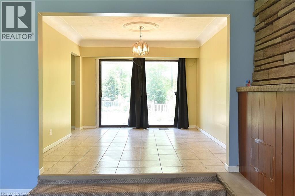 938 COURTLAND Drive - 12