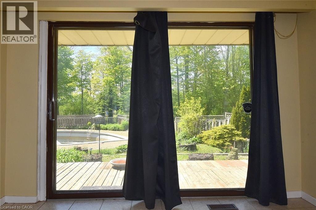 938 COURTLAND Drive - 13