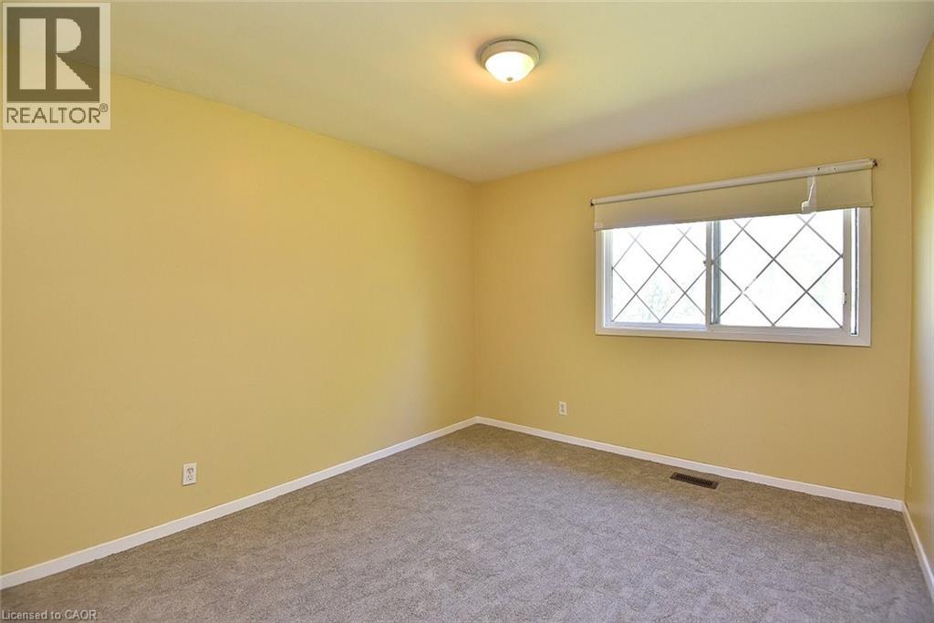 938 COURTLAND Drive - 23