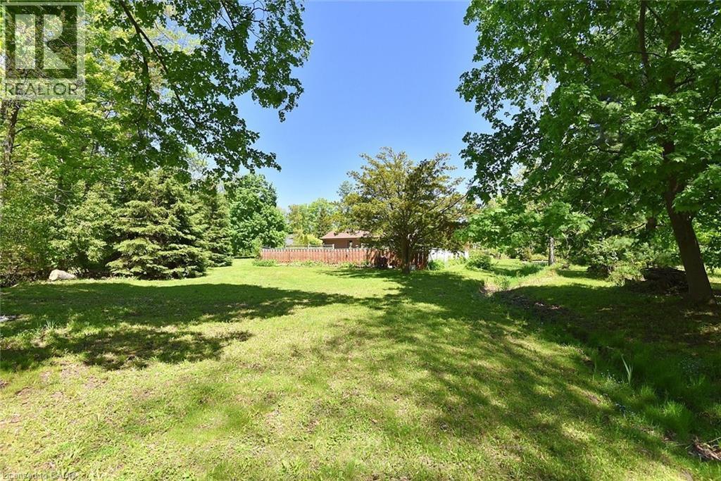 938 COURTLAND Drive - 42