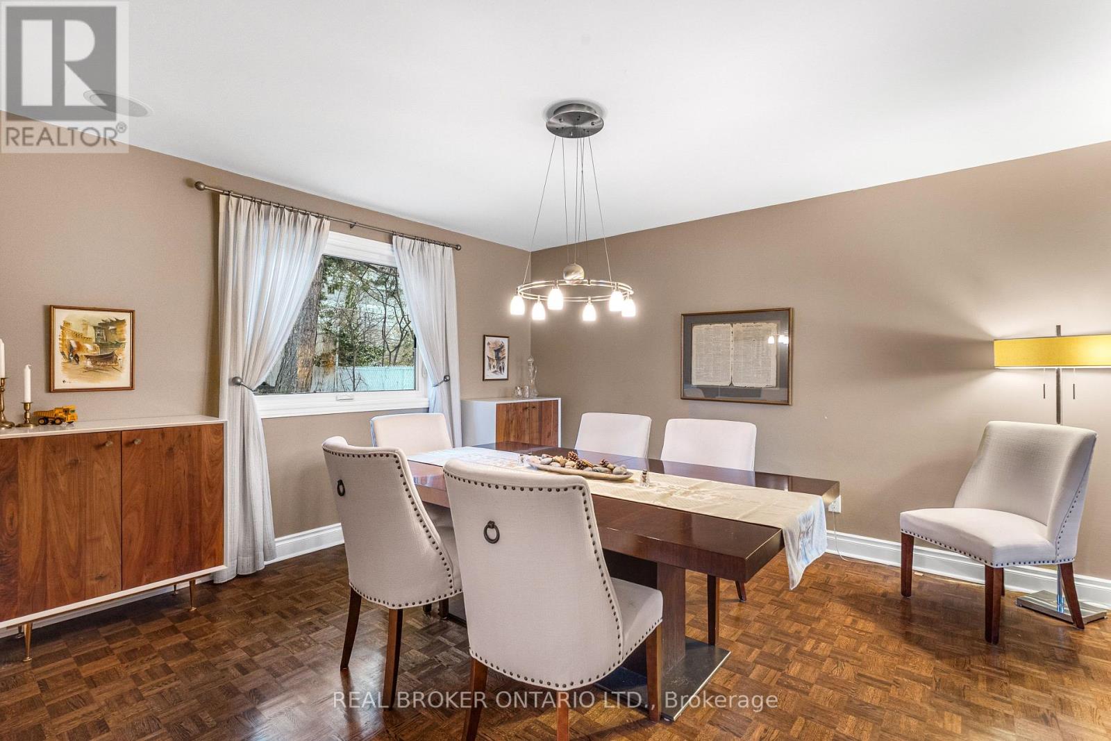 1958 NEEPAWA AVENUE - 22
