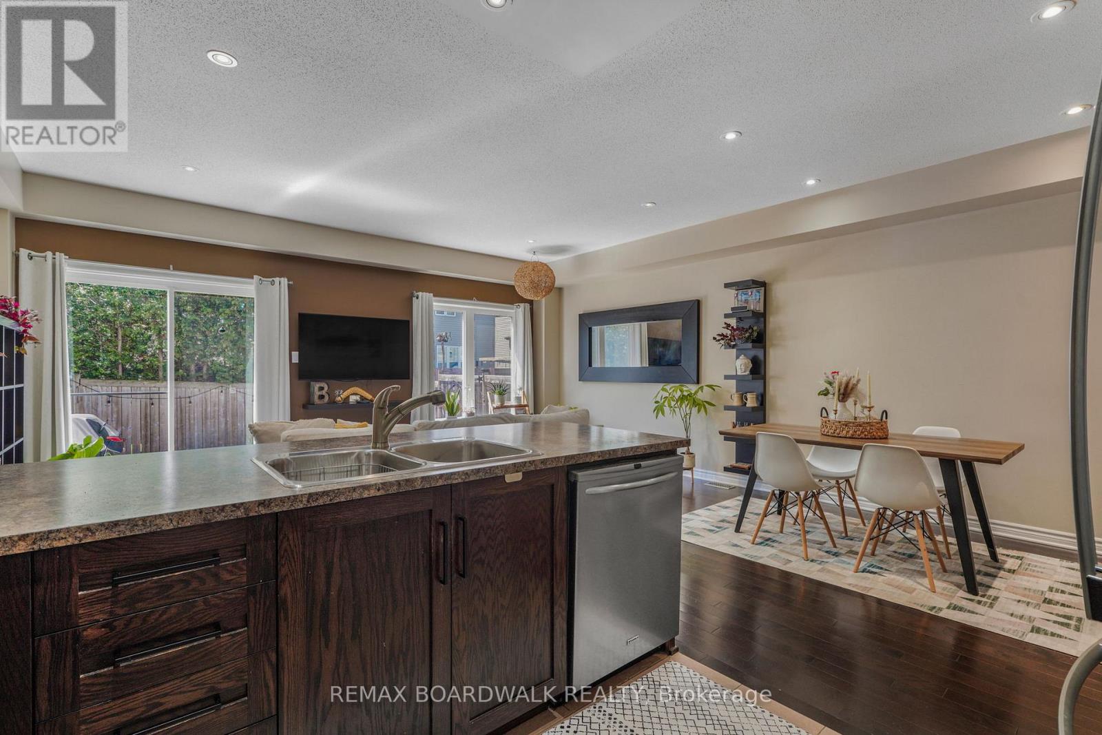 114 POTTS PRIVATE - 10