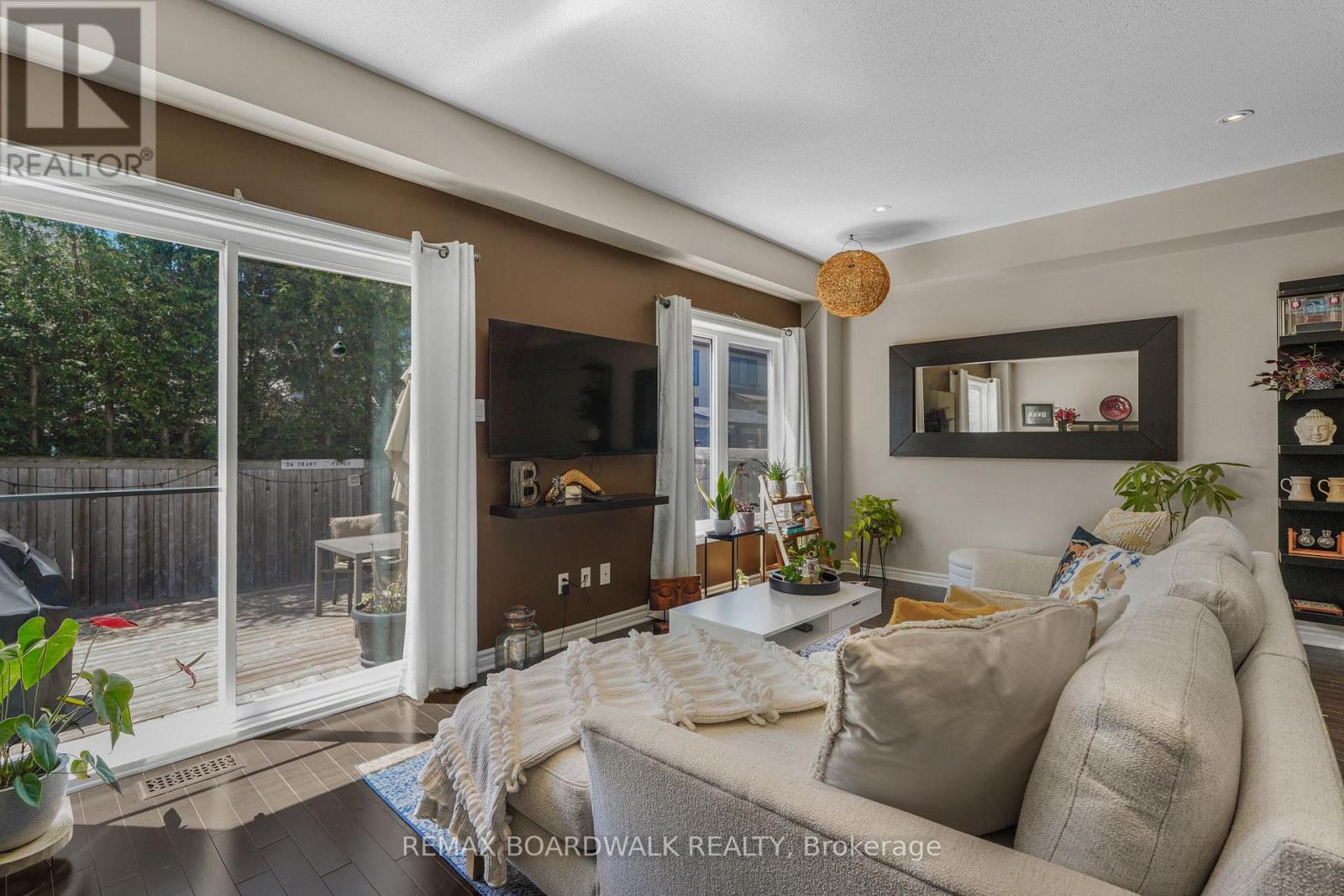114 POTTS PRIVATE - 12