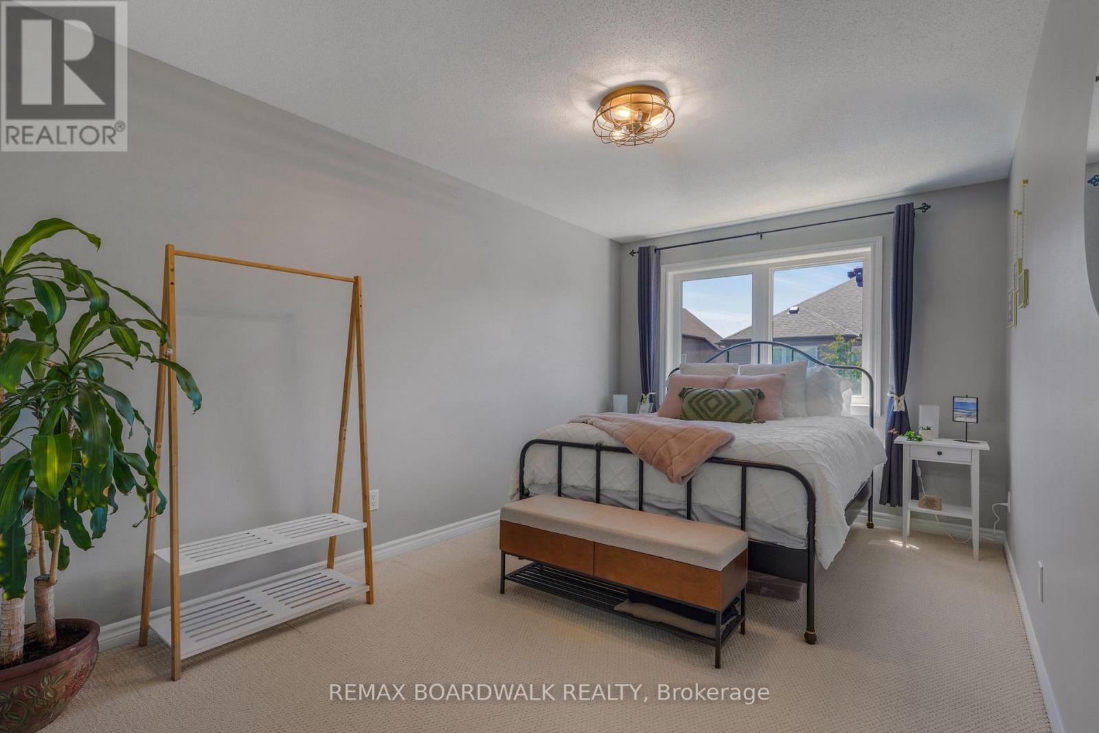 114 POTTS PRIVATE - 23