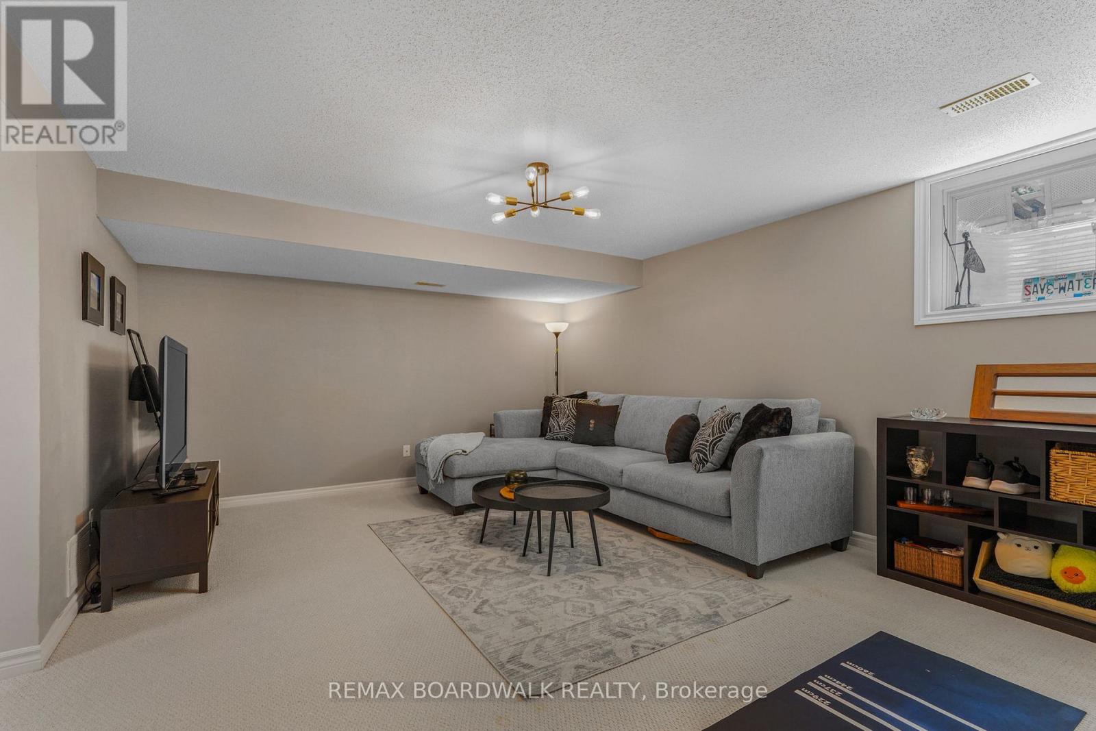 114 POTTS PRIVATE - 27