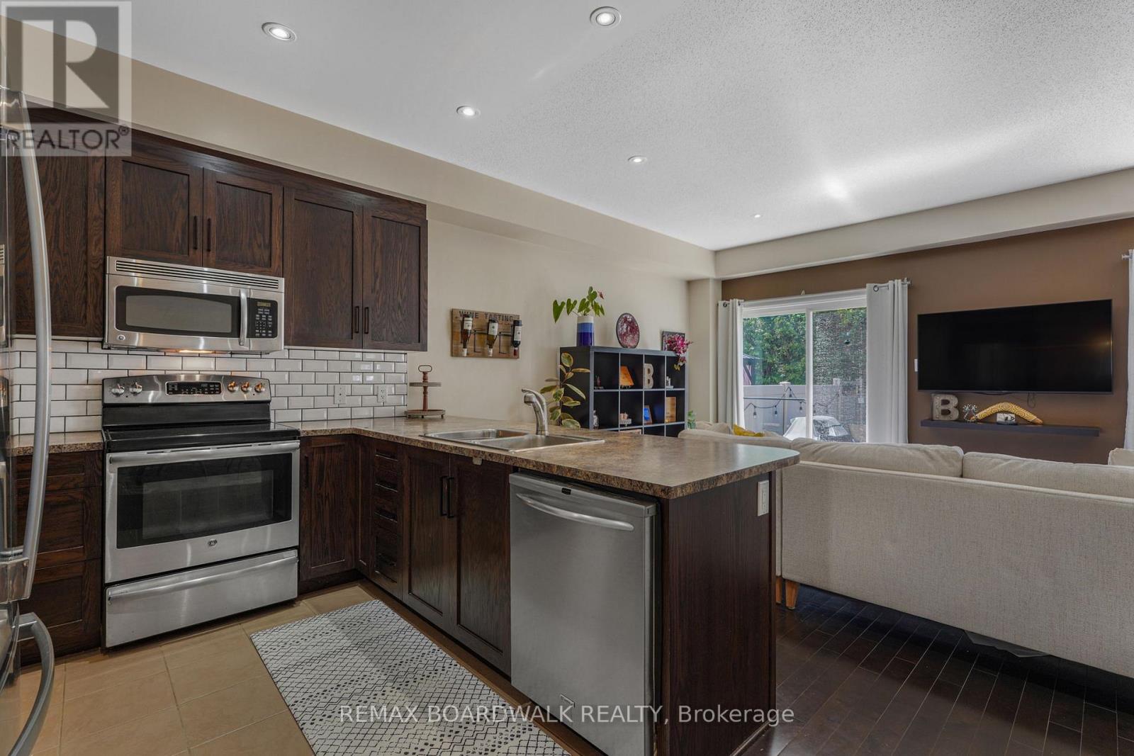 114 POTTS PRIVATE - 9