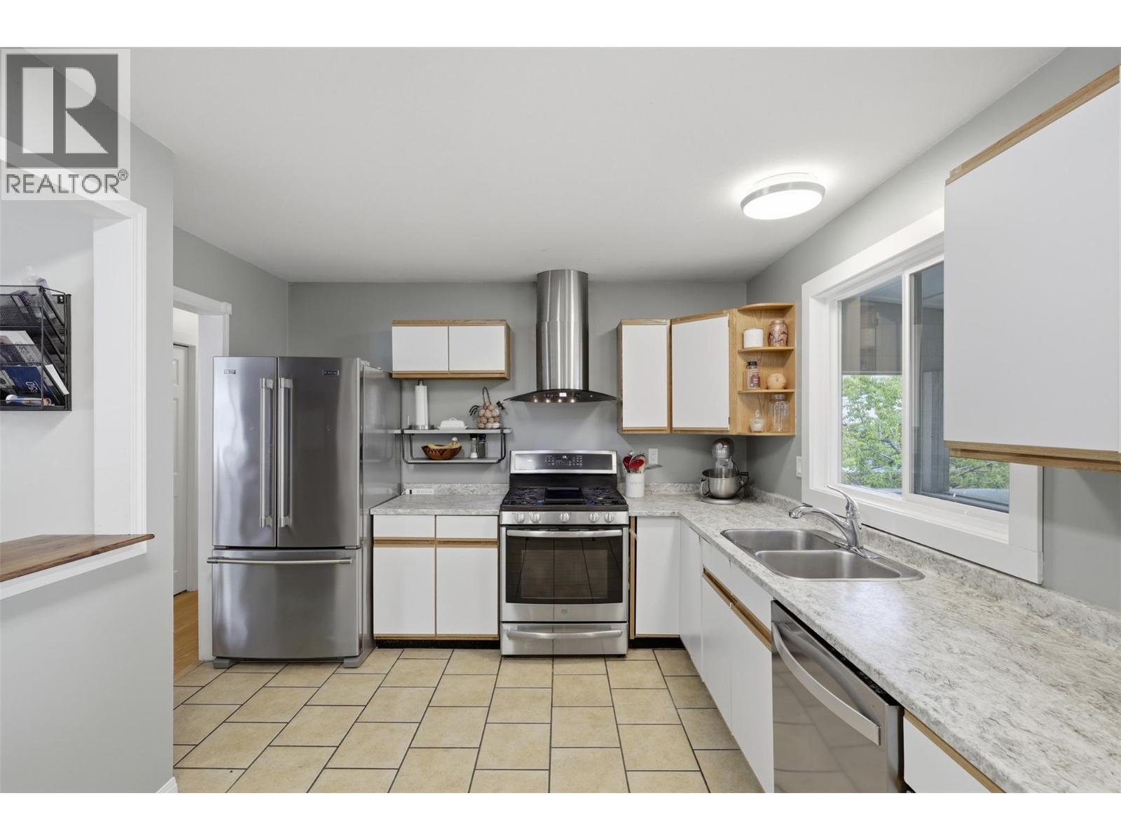 782 VENABLES Place - 13