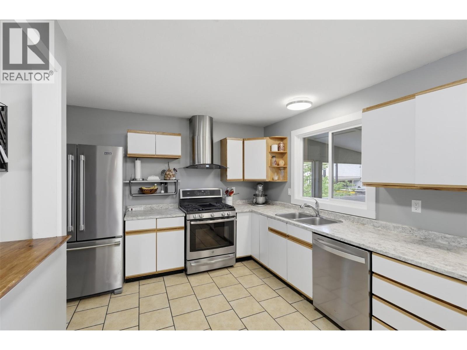 782 VENABLES Place - 11