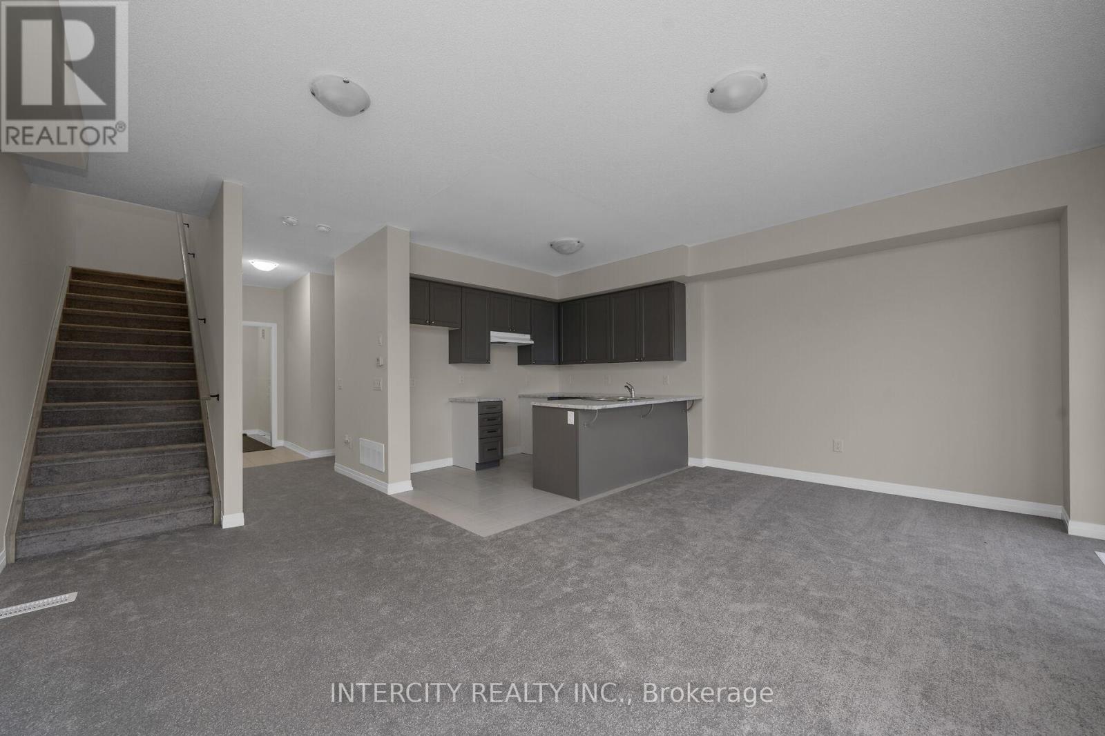 BLK 7 UNIT 4 - 118 GORDON STREET - 7