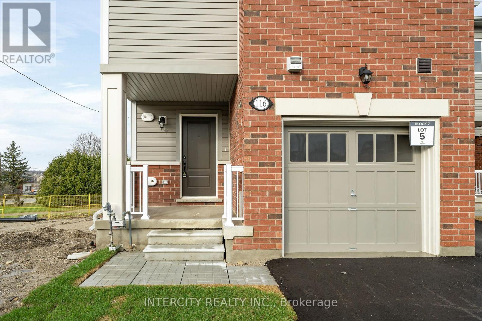 BLK 7 UNIT 5 - 116 GORDON STREET - 2