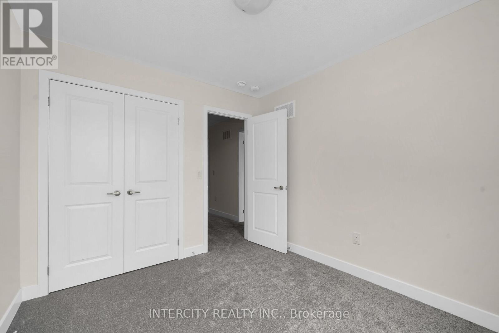 BLK 7 UNIT 3 - 100 WALDEN DRIVE - 23