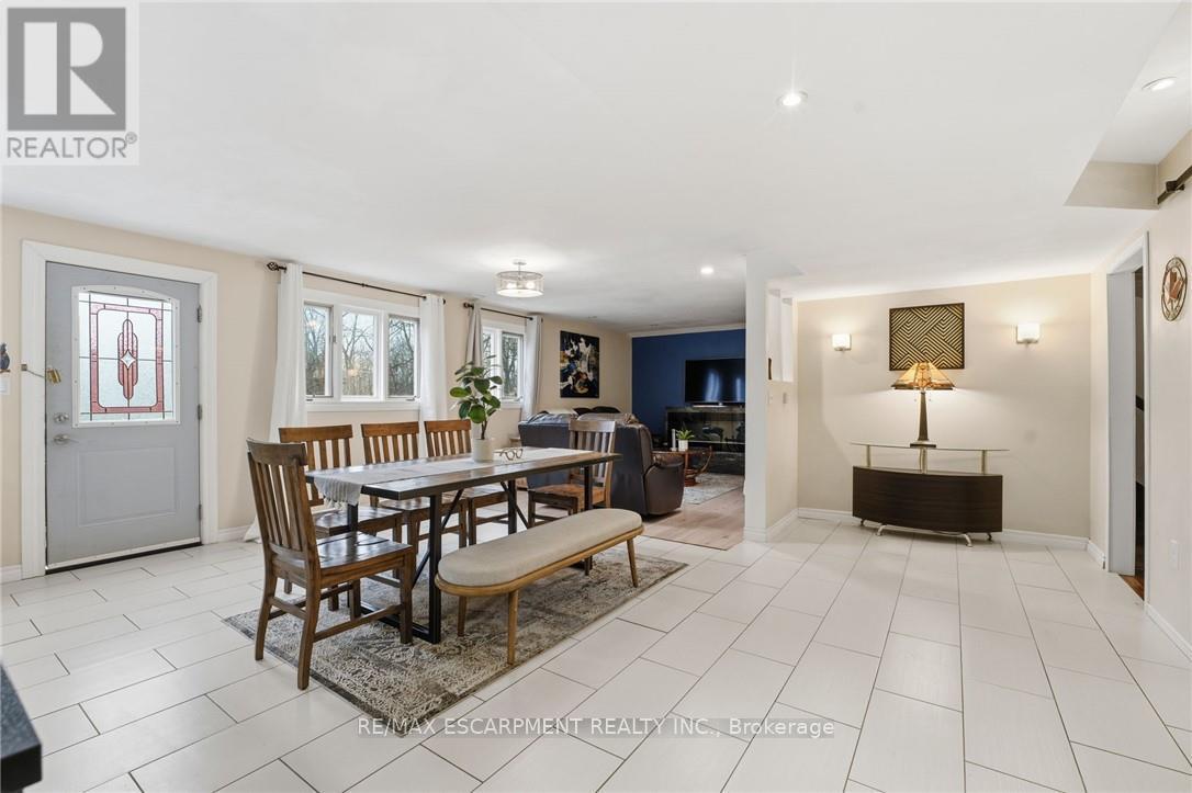 430 WINNIETT STREET - 25