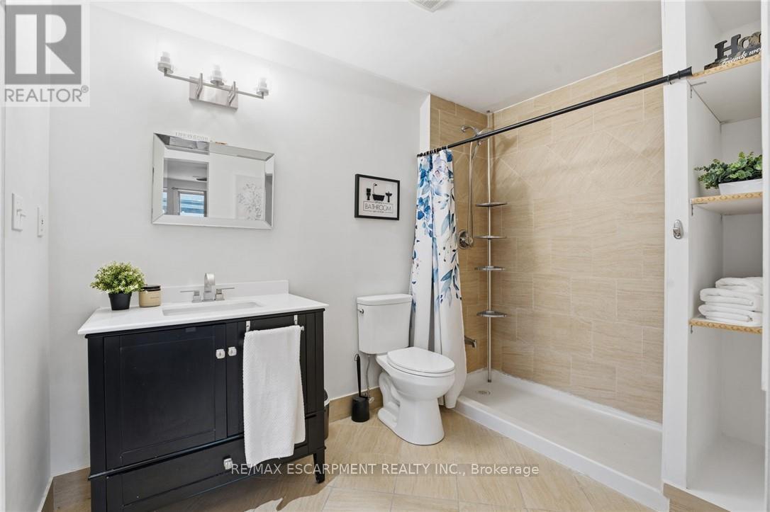 430 WINNIETT STREET - 31