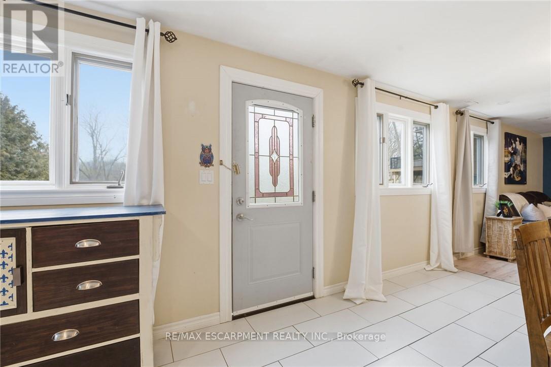 430 WINNIETT STREET - 32