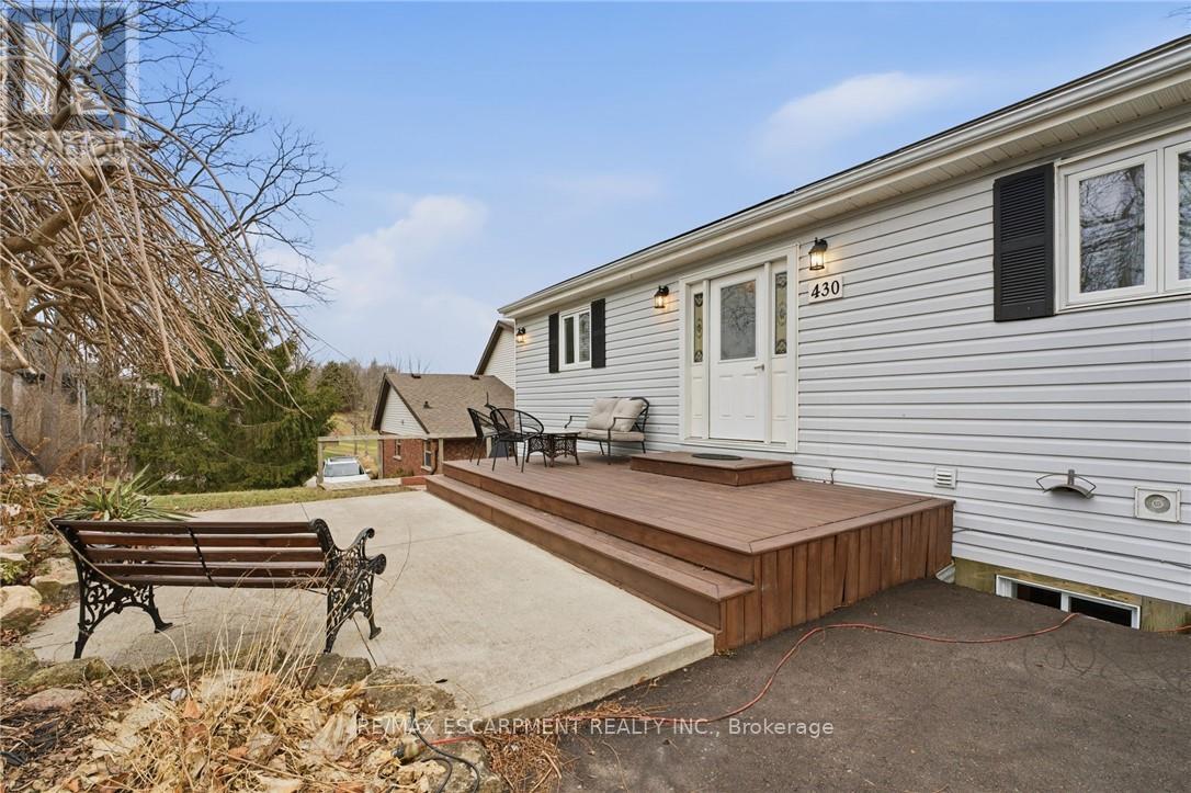 430 WINNIETT STREET - 4