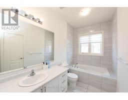 38 Silver Meadow Gdns Gardens N, Hamilton, ON L8B1Z4 Photo 35